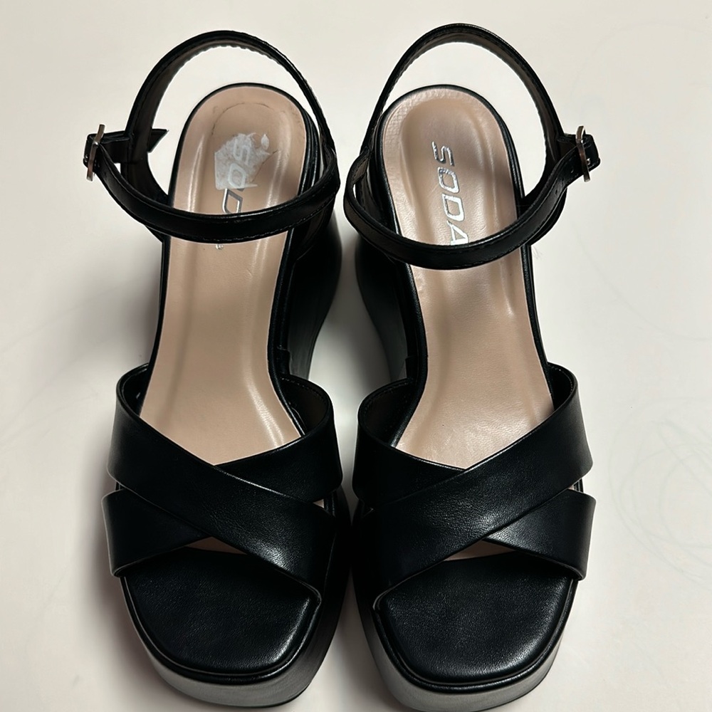 Soda Platform Sandal